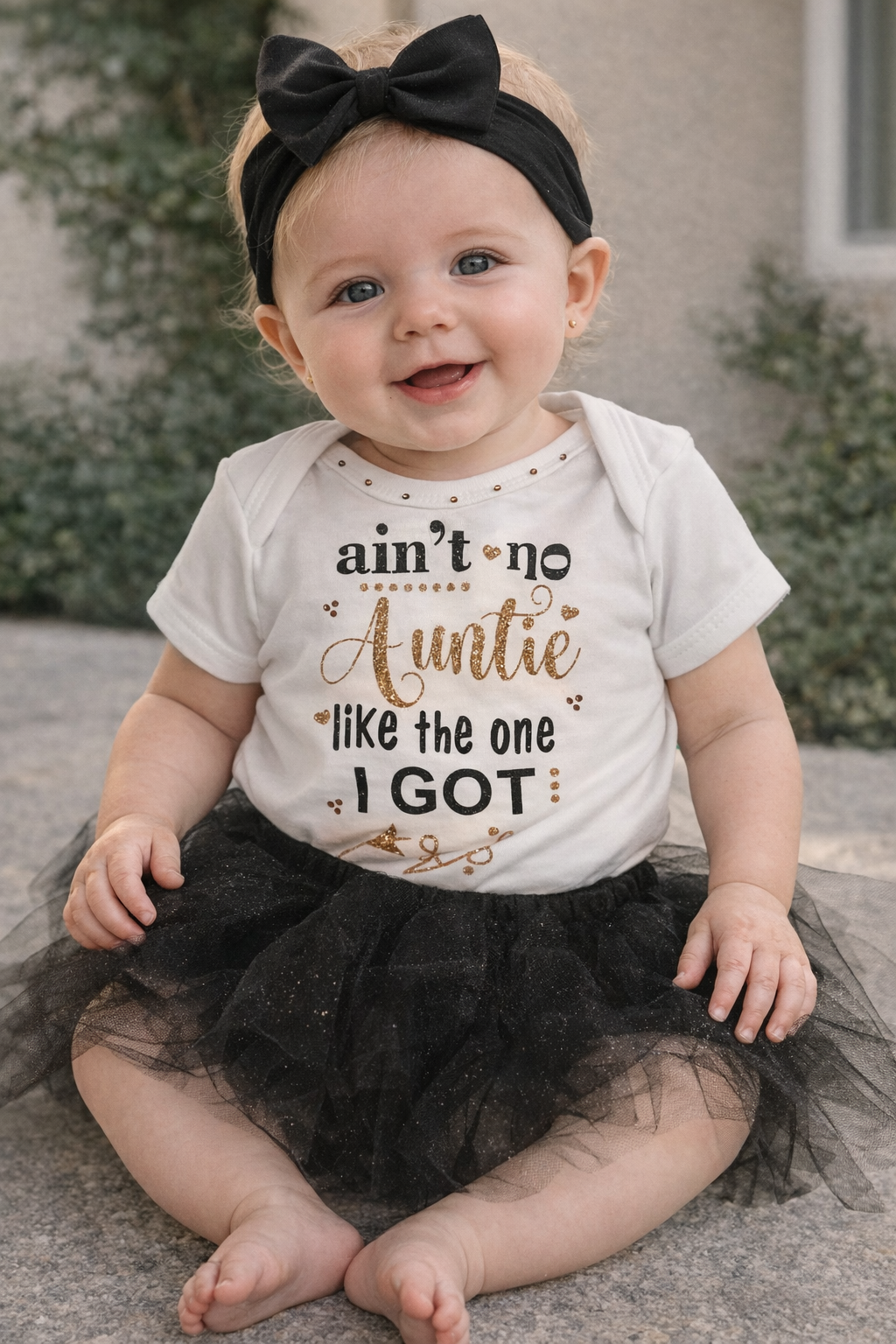 Auntie favorite baby outfit